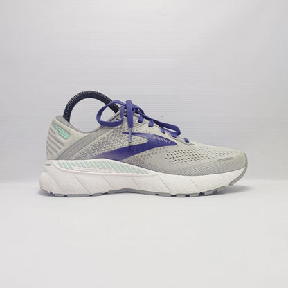 Brooks Adrenaline GTS 22