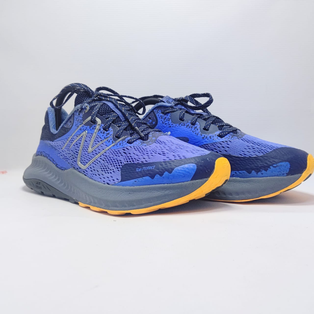 New Balance Intrel V5