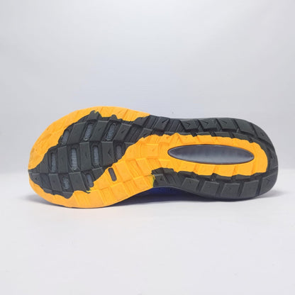 New Balance Intrel V5