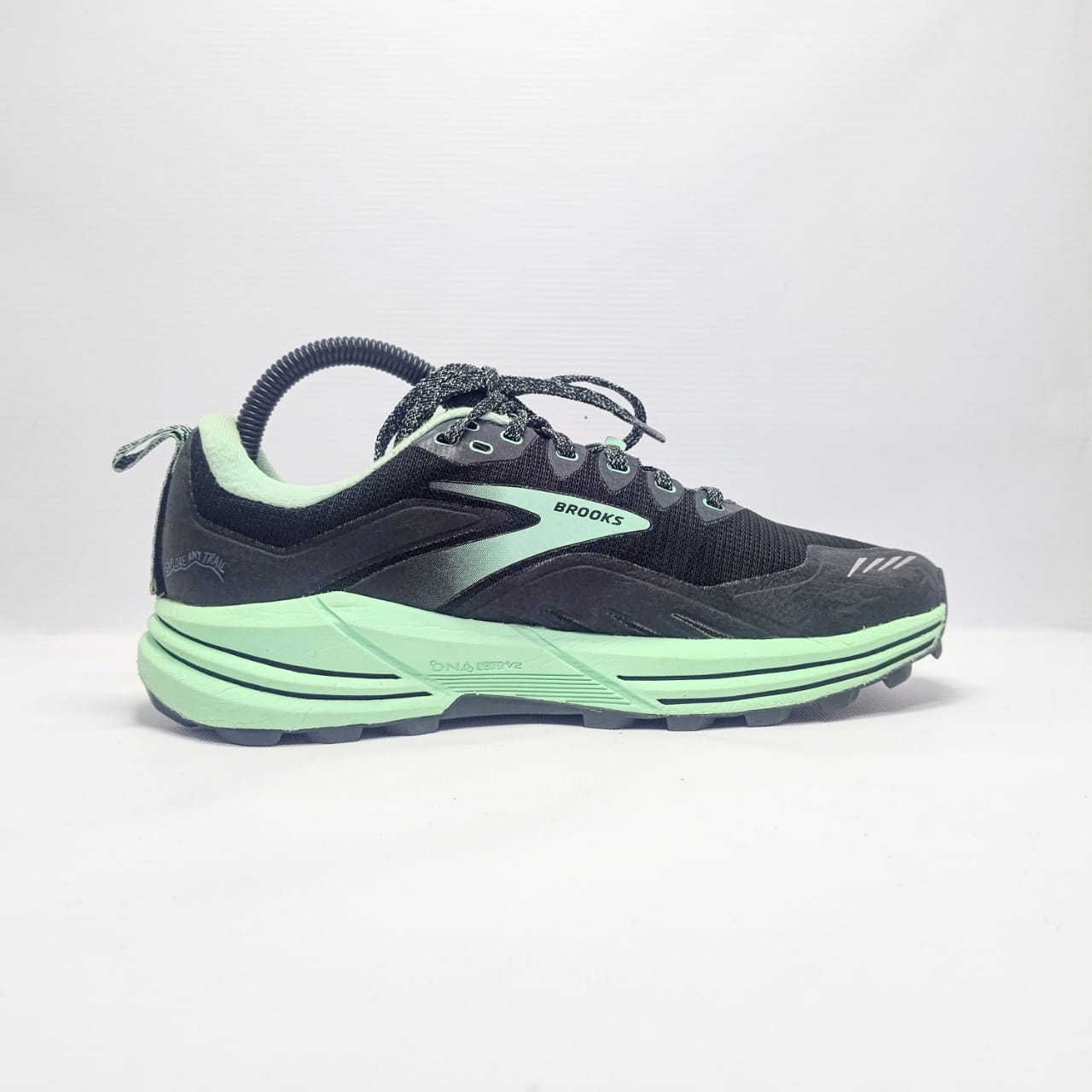 Brooks Cascadia 16