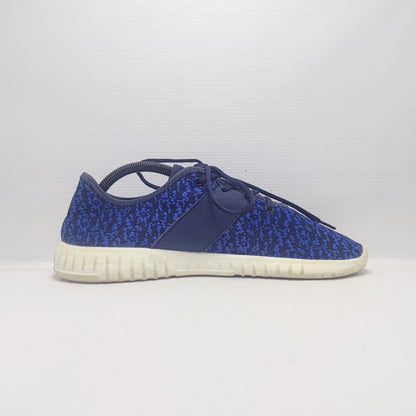 Blue Sneakers (China)