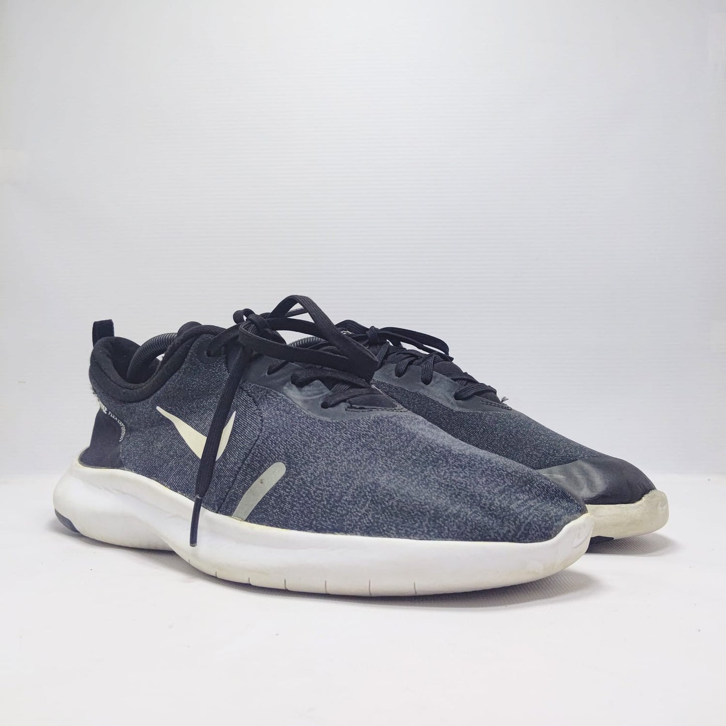 Nike Flex Experience 8