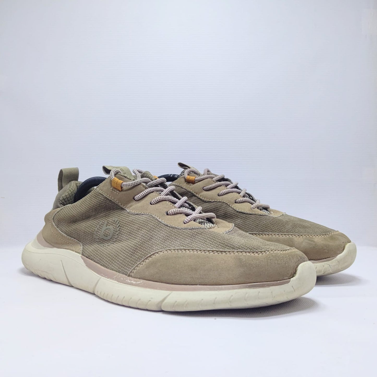 bugatti's mesh sneakers