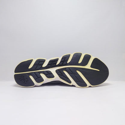 Under Armour Assert 6