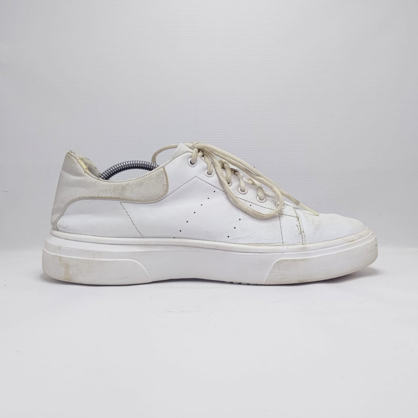 WHITE SNEAKERS (China)