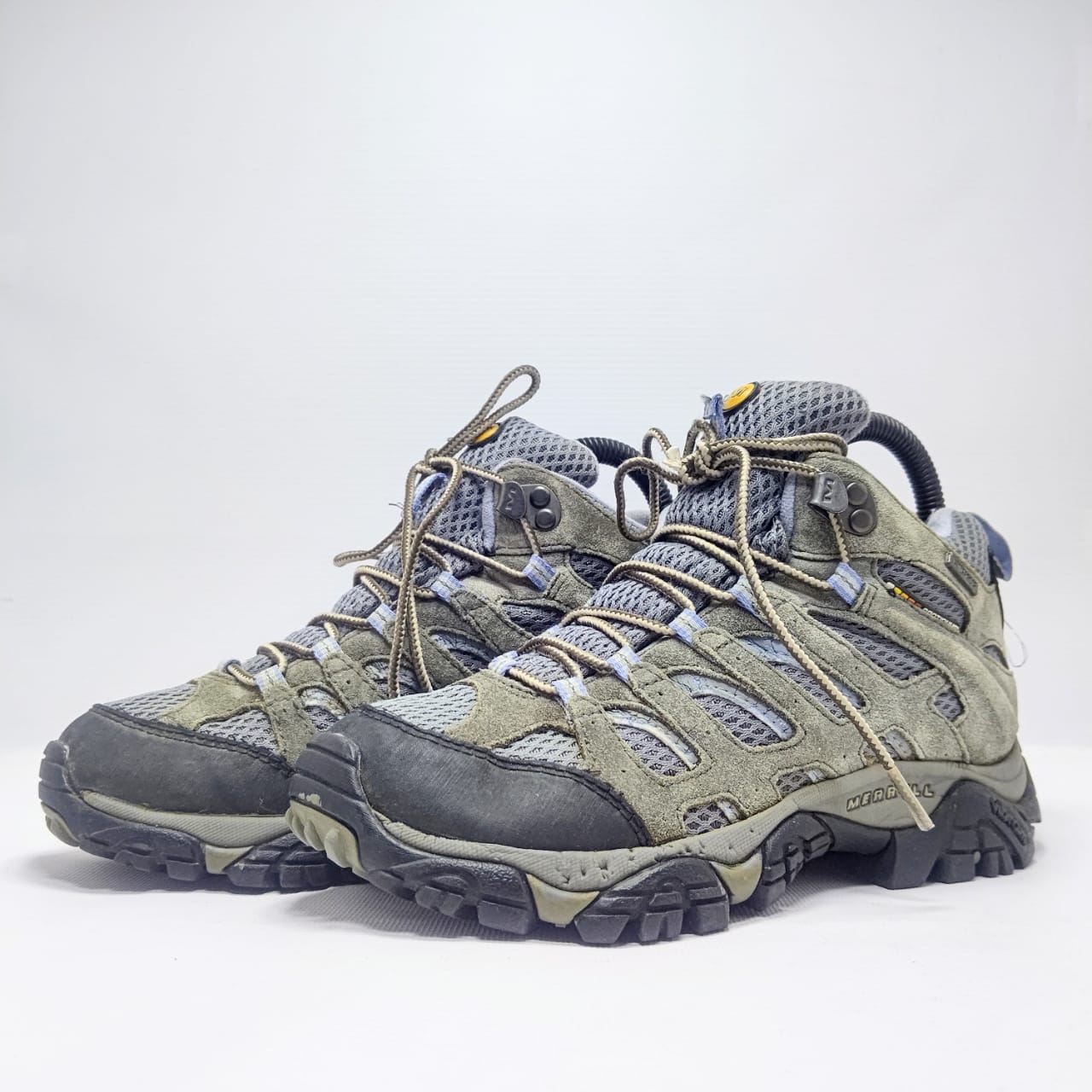 MERRELL MOAB HIKING BOOT MID SIZE 8M