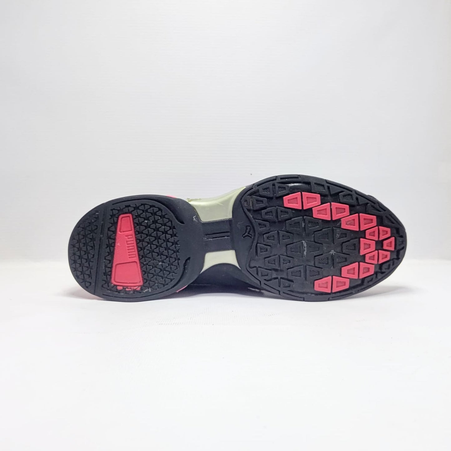 PUMA WOMEN'S TAZON 6