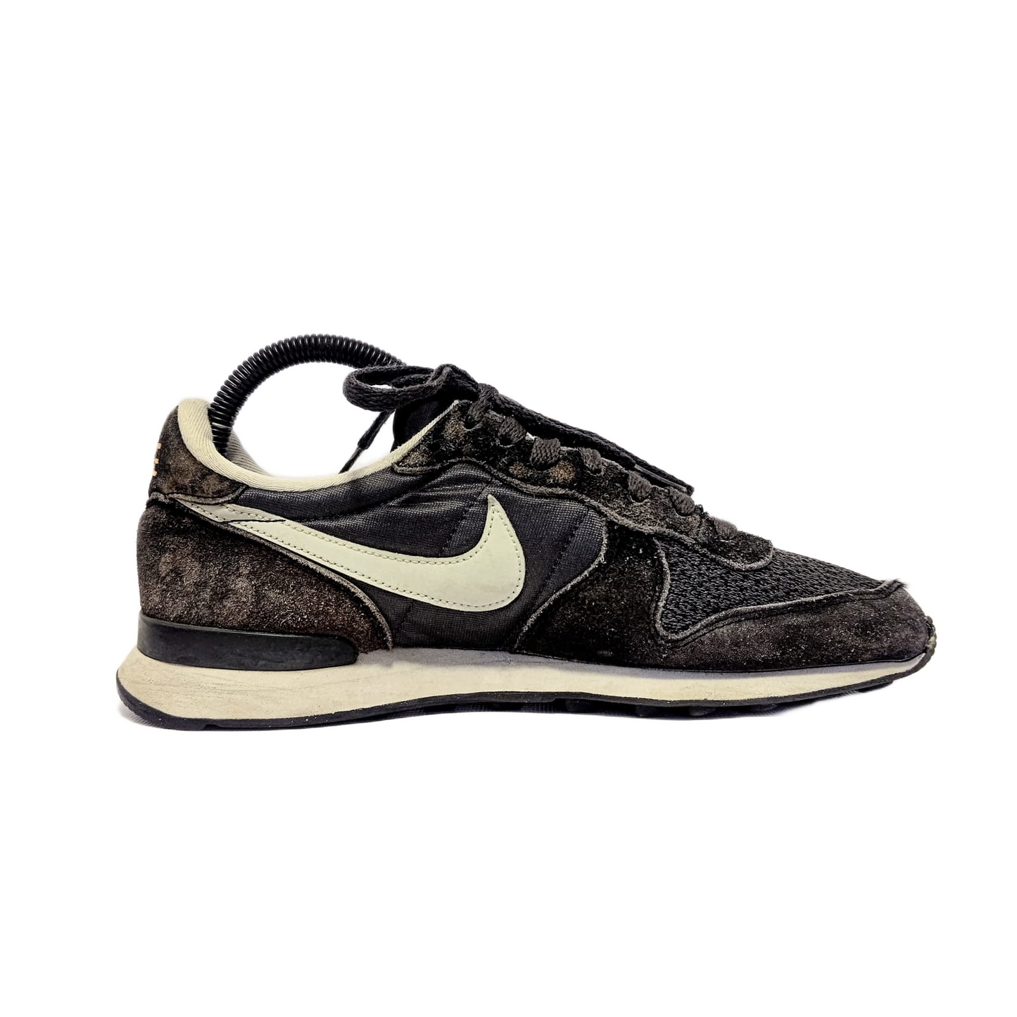 NIKE INTERNATIONALIST